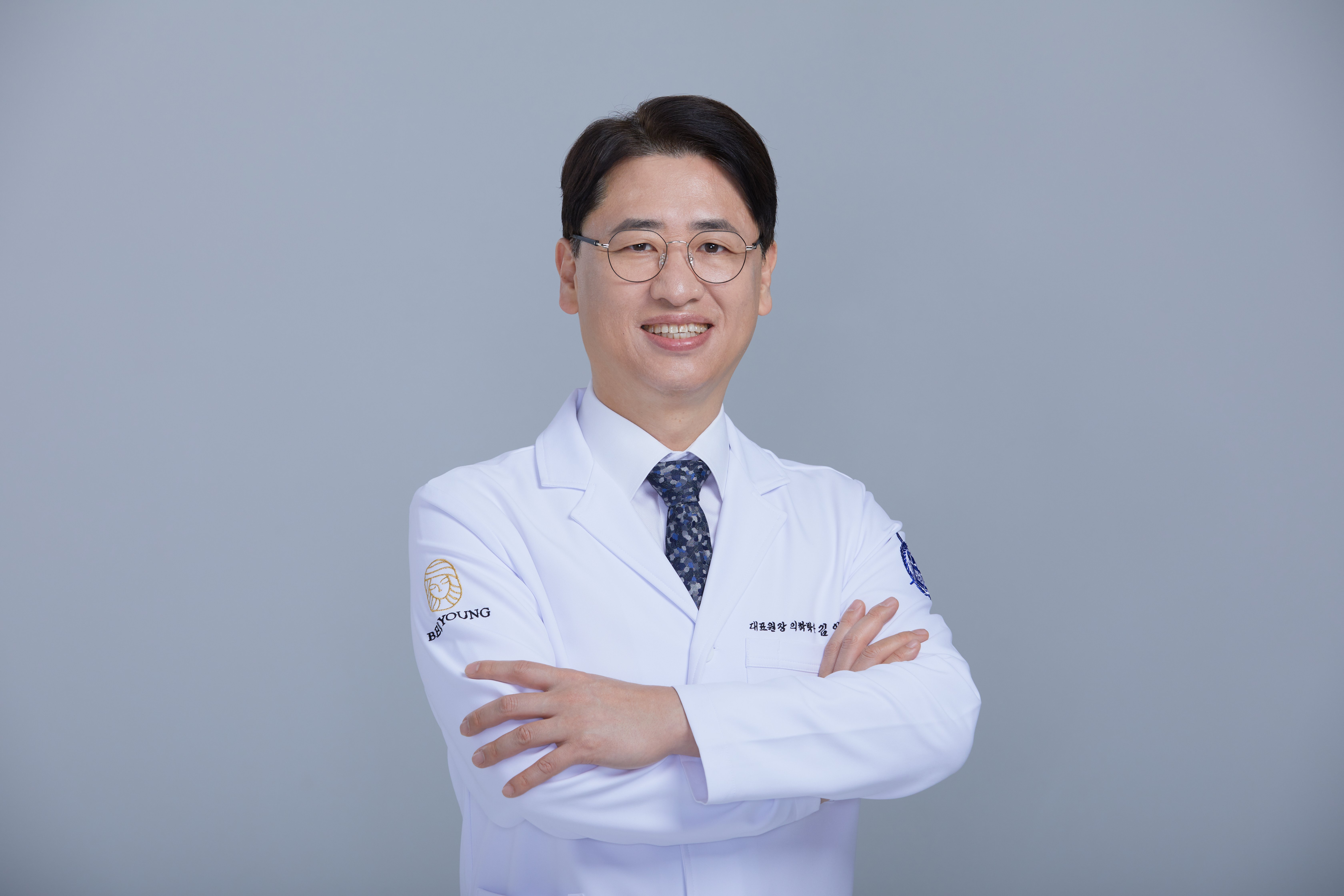 강남 비개방 복코 교정 성형외과