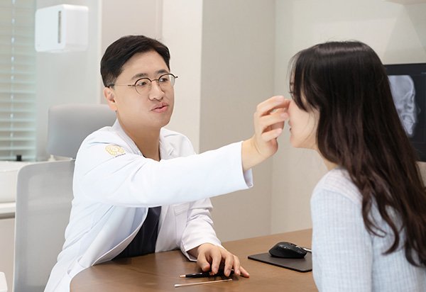 비절개 코성형 자연스러운 병원